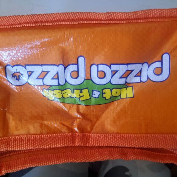 PIZZA PIZZA UNIVERSAL ORLANDO RESORT 2023 SPIDERMAN LUNCHBOX - Picture 5 of 11